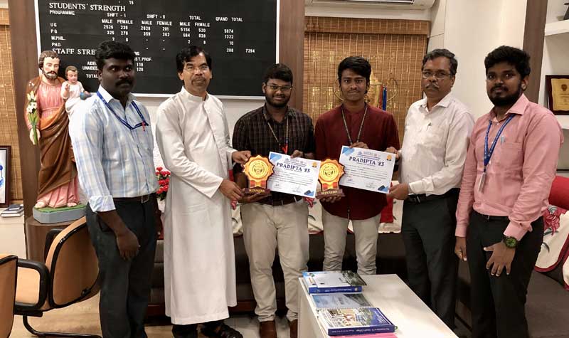 Muthuselvan A (21UCR539) and Balarooban K M (21UCR532) from II B.com Honours have won First prize in HR Games at PRADIPTA 2023 by SASTRA DEEMED UNIVERSITY with a cash award of Rs. 1,000.